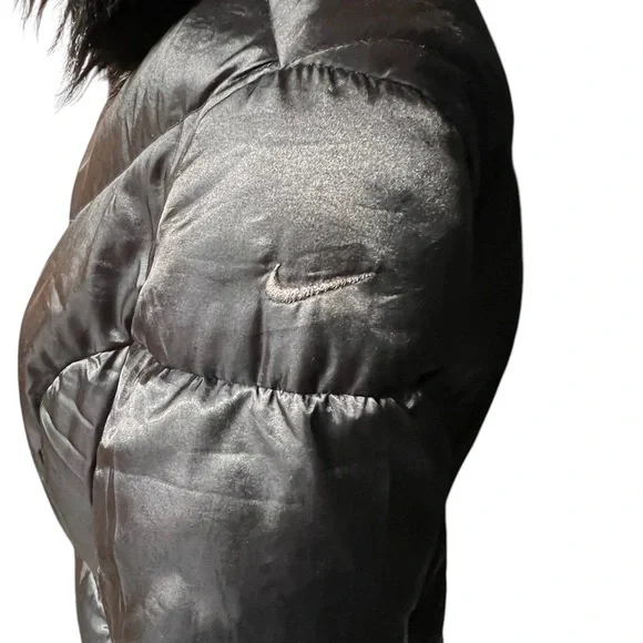 Nike Y2K Duck Down Black & Red Faux Fur Hooded Puffer Long Coat ~ Size M - Picture 3 of 9
